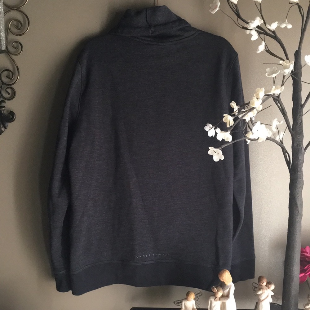 Sweatshirt - Picture 2 of 2